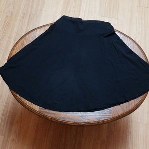 Flared black skirt